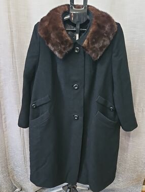 Vintage Michel Daniel Paris Black Wool & Real Fur Collar Coat